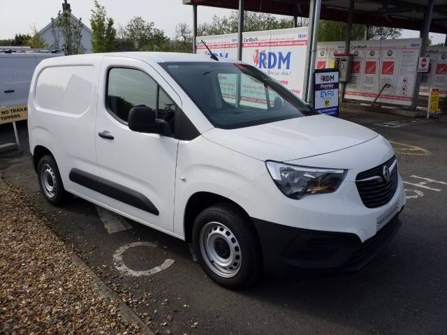 Vauxhall Combo Cargo 2000 1.5 Turbo D 100ps H1 Edition Van Panel Van Diesel White