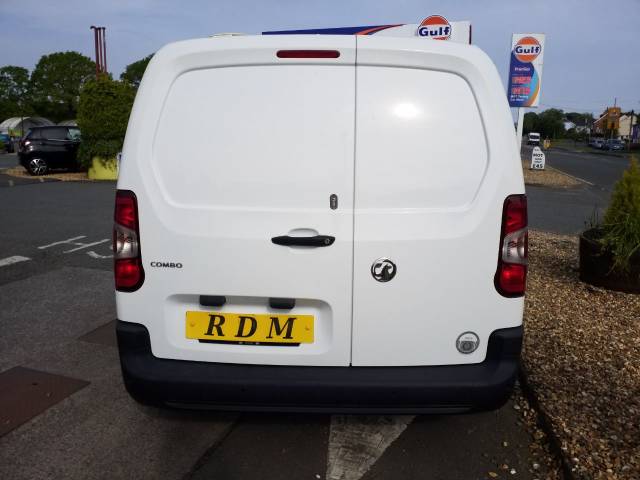 2020 Vauxhall Combo Cargo 2000 1.5 Turbo D 100ps H1 Edition Van