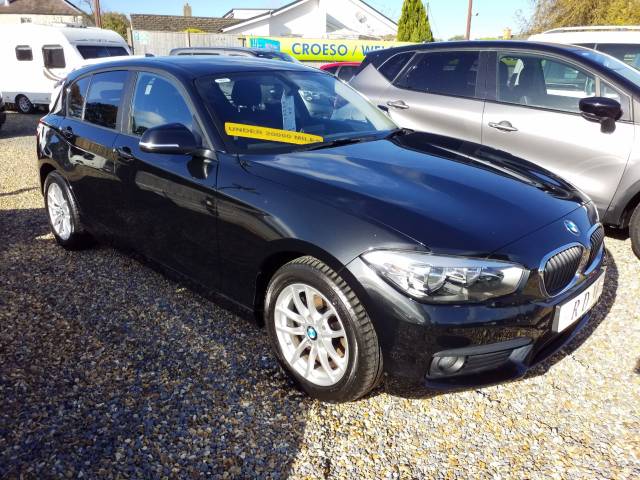 BMW 1 Series 1.5 116d SE 5dr [Nav] Hatchback Diesel Black